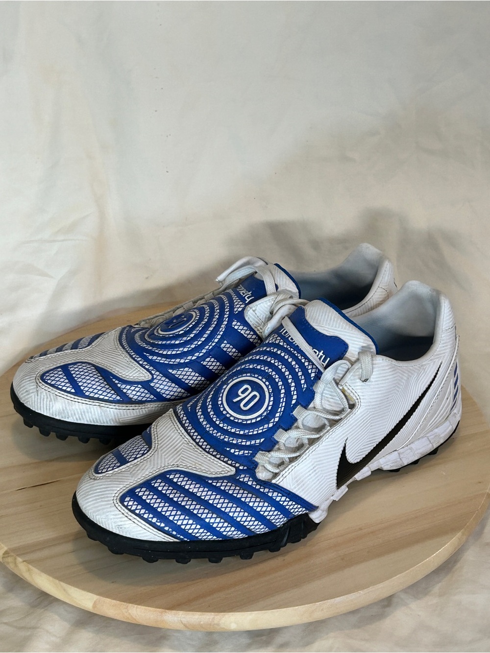 Nike Total 90 Turf Soccer Shoes Men’s Lace Up Low Top White/Blue/Black US 11.5